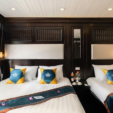 Aquamarine Premium Cruise Hotel Ha Long Buitenkant foto